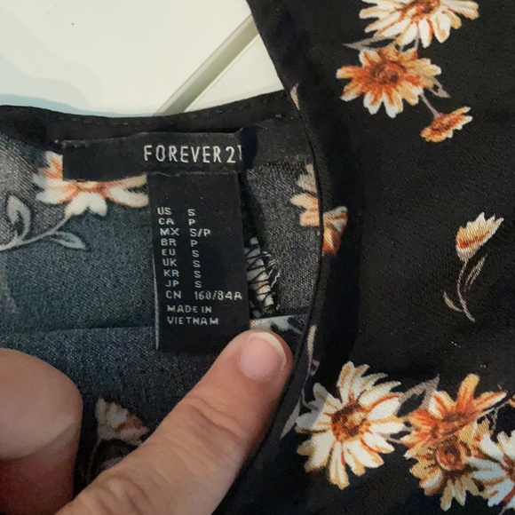 Crop top bundle - Picture 4 of 5